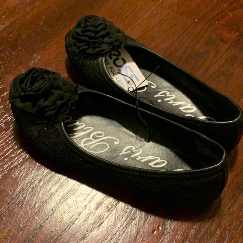 Girls black slip on shoes  Size 2 Brand new